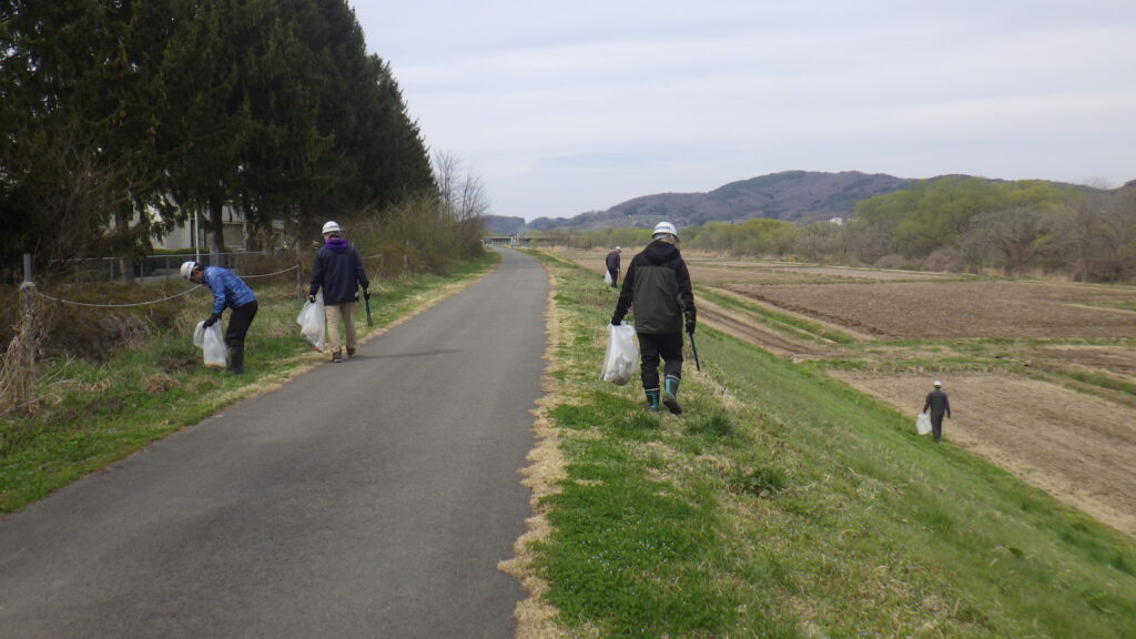 北上川ゴミ拾い1